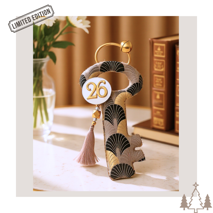 Υφασμάτινο Γούρι – Κλειδί Μαύρο & ΧρυσόΥφασμάτινο Γούρι – Κλειδί Μαύρο & Χρυσό